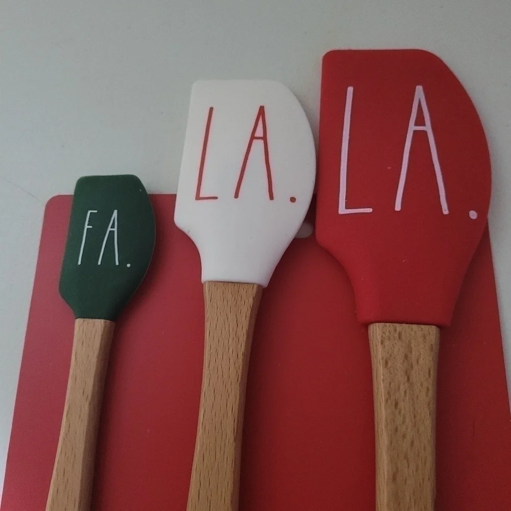 Rae Dunn Spatula Christmas set / NEW